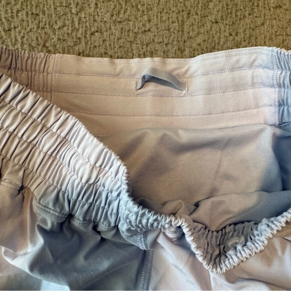 Lululemon Hotty Hot High-Rise Lined Short 4" Pastel Blue Size 6 Running - Picture 7 of 12